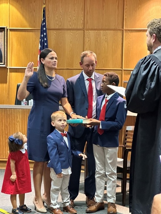 Hamilton County General Sessions Court Judge Tori Smith is sworn in with her family in attendance