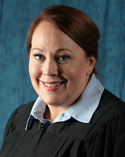 Caroline Knight